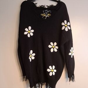 Just Polly Womens Large Black Daisy Sweater